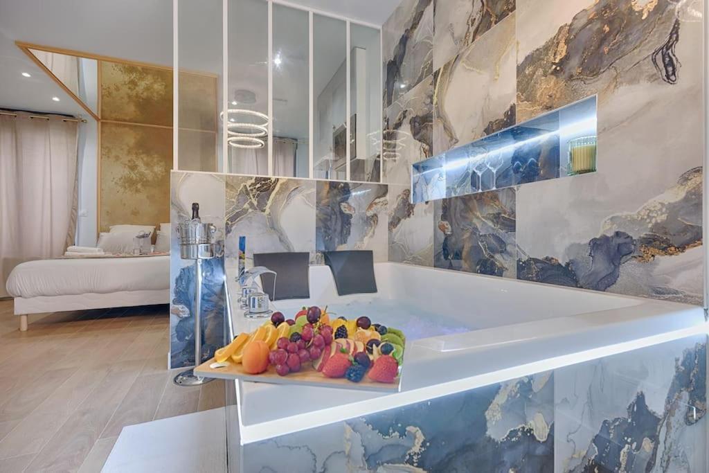 Welcome To Dubai / Jacuzzi Ivry-sur-Seine Exterior photo